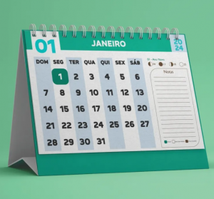 Calendário de Mesa Couchê Brilho 150g 120x148mm 4x4 Colorido Frente e VErso  Wire-o Preto 